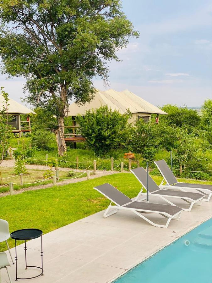 Xhabe Safari Lodge Chobe Muchenje 外观 照片