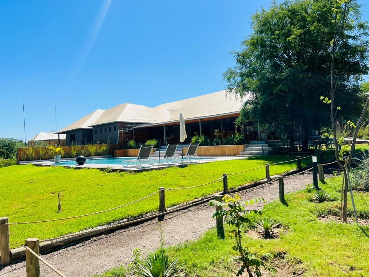 Xhabe Safari Lodge Chobe Muchenje 外观 照片