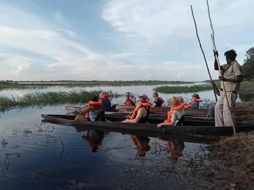 Xhabe Safari Lodge Chobe Muchenje 外观 照片