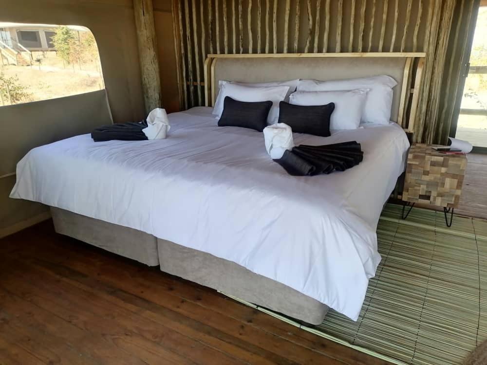 Xhabe Safari Lodge Chobe Muchenje 外观 照片